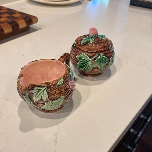 Majolica Creamer & Sugar Bowl By Haldon Group 1985 - Picture 4 of 9